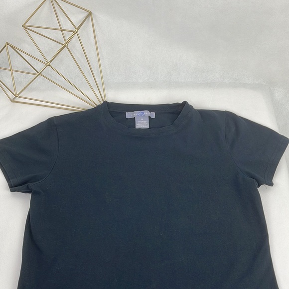 Basic Black Top - Picture 2 of 3